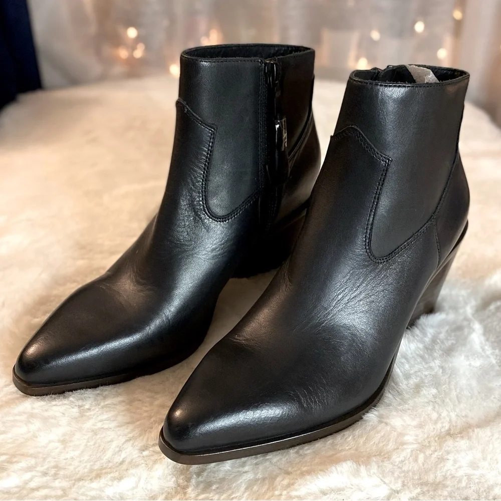 New Rag & Bone Razor Black Leather Side Zip Booties - Size 36.5 EU (6.5 US) - Picture 2 of 8